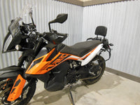 Lo schienale XPN si adatta all'avventura KTM 790